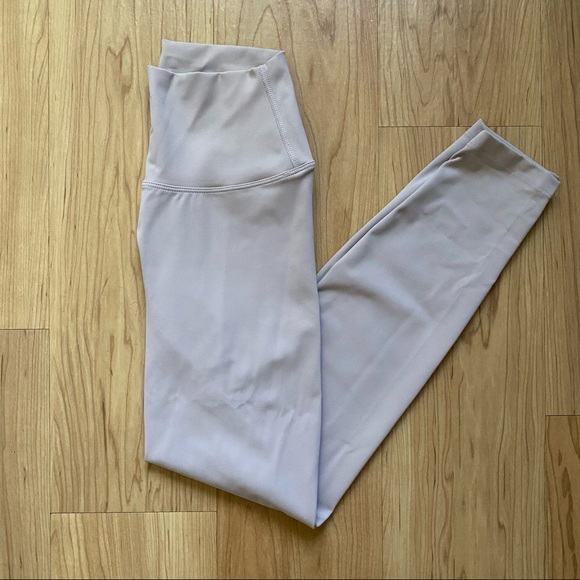 SOLD! Everyday Leggings - XS Exactly like Paragon - Picture 3 of 5